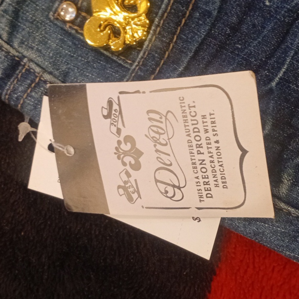 Dereon Jeans - Picture 7 of 16